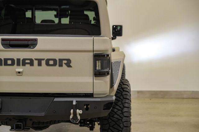 Photo of 2025 Tan Jeep Gladiator