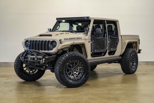 Photo of 2025 Tan Jeep Gladiator