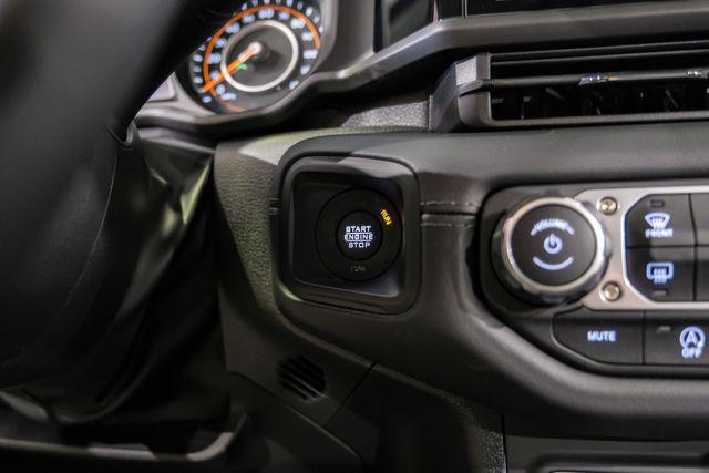 Photo of 2025 Tan Jeep Gladiator