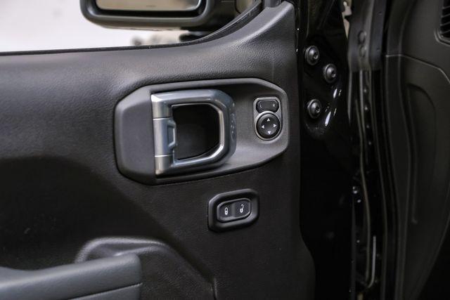 Photo of 2025 Tan Jeep Gladiator
