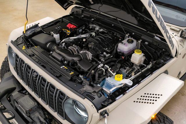 Photo of 2025 Tan Jeep Gladiator