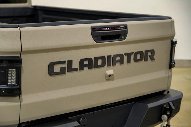 Photo of 2025 Tan Jeep Gladiator