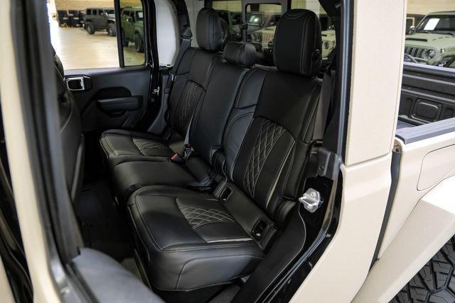 Photo of 2025 Tan Jeep Gladiator