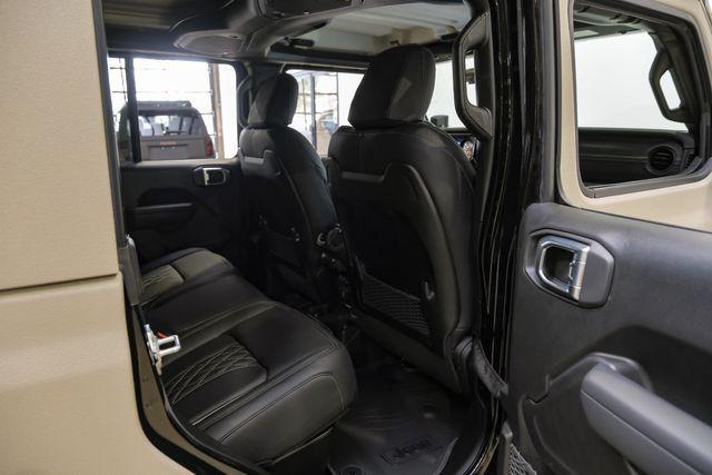 Photo of 2025 Tan Jeep Gladiator