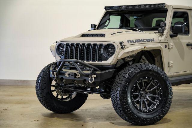 Photo of 2025 Tan Jeep Gladiator