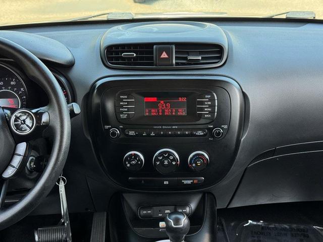 Photo of 2016 Titanium Gray Kia Soul