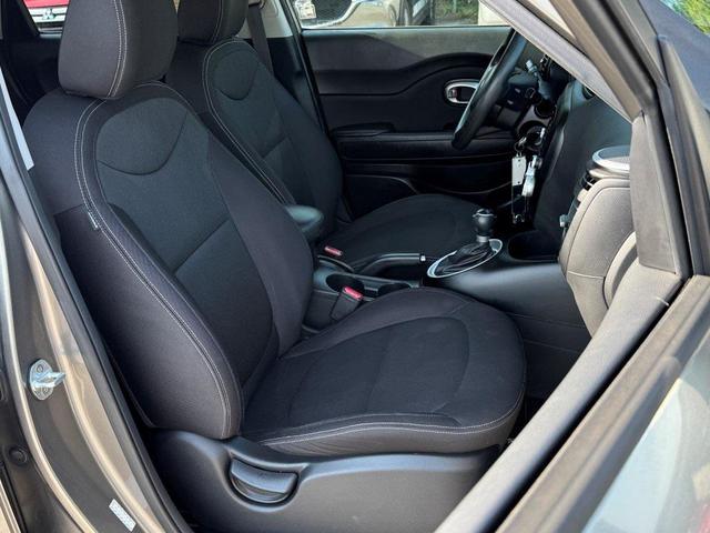 Photo of 2016 Titanium Gray Kia Soul