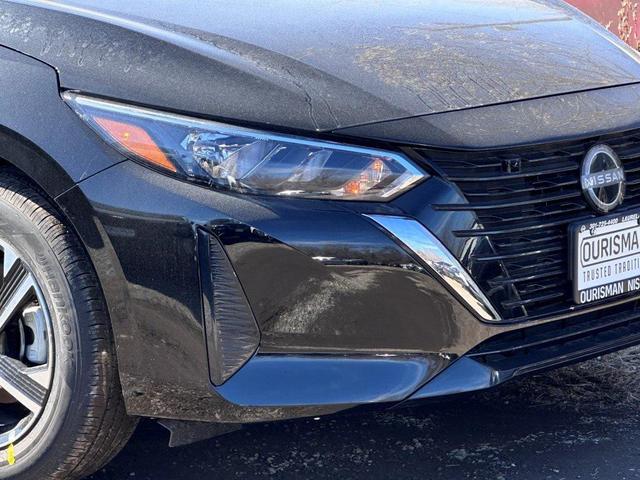 Photo of 2025 Super Black Nissan Sentra