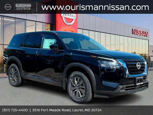 Photo of 2025 Super Black Nissan Pathfinder