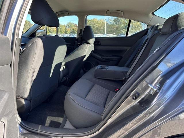 Photo of 2025 Gun Met Nissan Altima