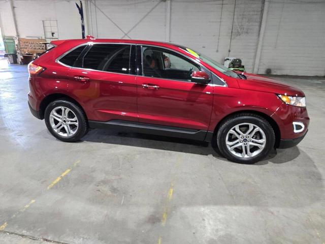Photo of 2017 Ruby Red Ford Edge