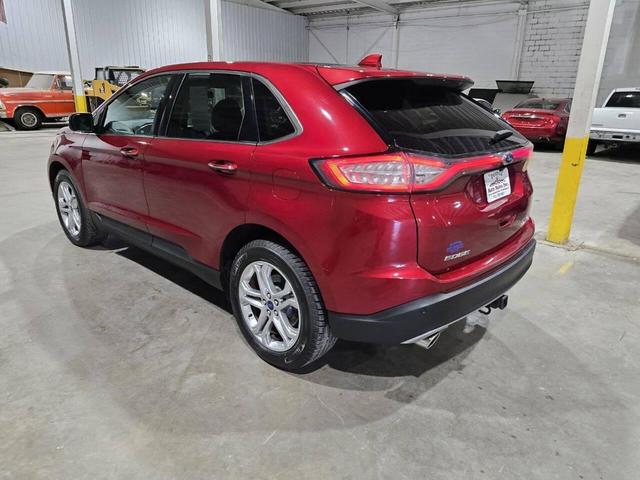 Photo of 2017 Ruby Red Ford Edge