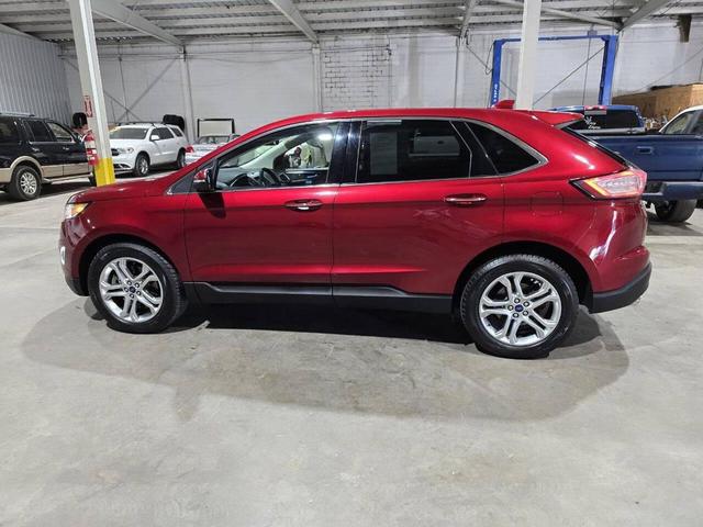 Photo of 2017 Ruby Red Ford Edge