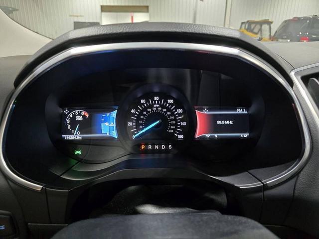 Photo of 2017 Ruby Red Ford Edge