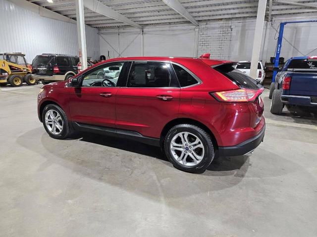 Photo of 2017 Ruby Red Ford Edge