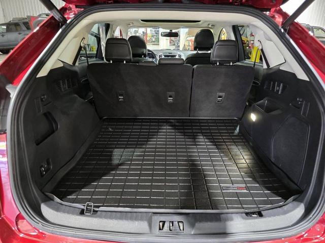 Photo of 2017 Ruby Red Ford Edge
