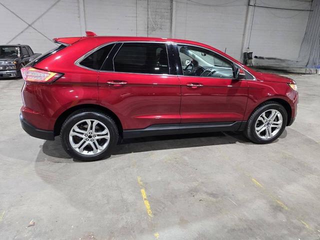 Photo of 2017 Ruby Red Ford Edge
