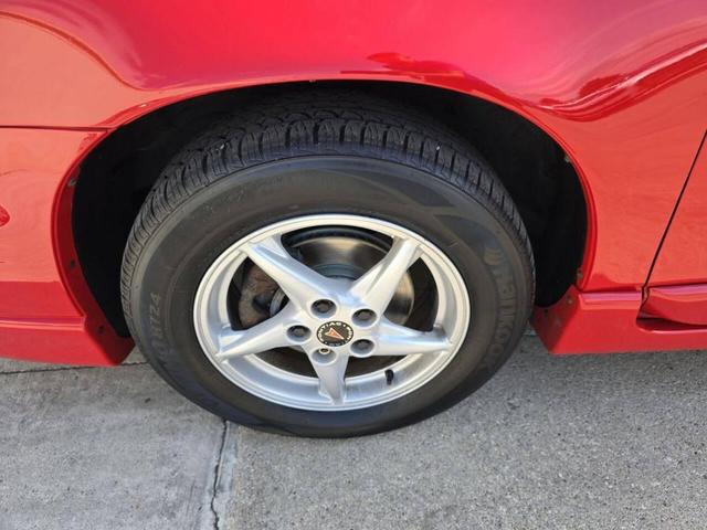 Photo of 2003 Victory Red Pontiac Grand Prix