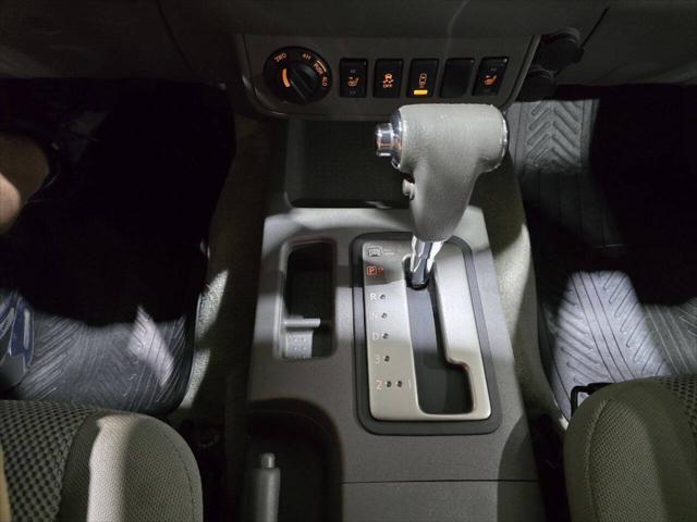 Photo of 2016 Arctic Blue Metallic Nissan Frontier