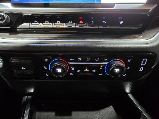 Photo of 2022 Black Chevrolet Silverado 1500