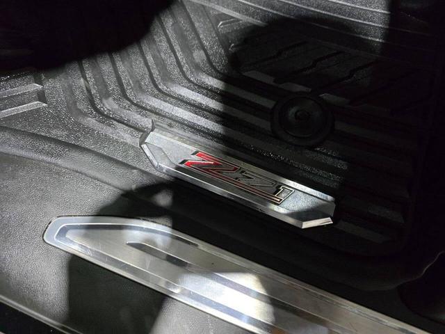 Photo of 2022 Black Chevrolet Silverado 1500