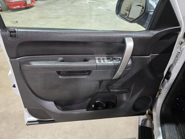 Photo of 2012 Summit White Chevrolet Silverado 1500