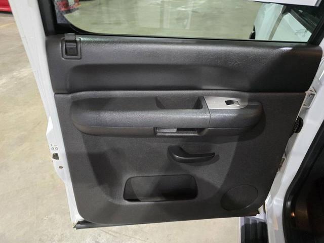 Photo of 2012 Summit White Chevrolet Silverado 1500