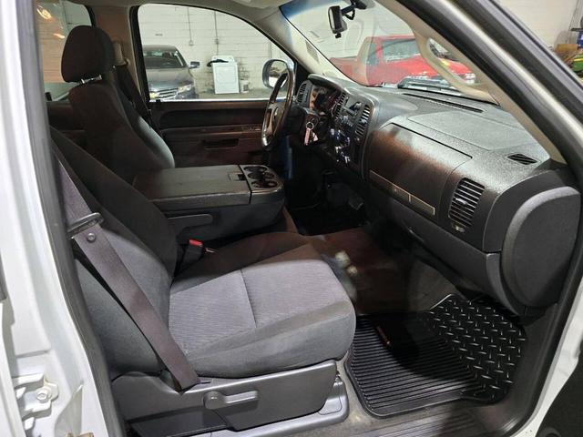 Photo of 2012 Summit White Chevrolet Silverado 1500