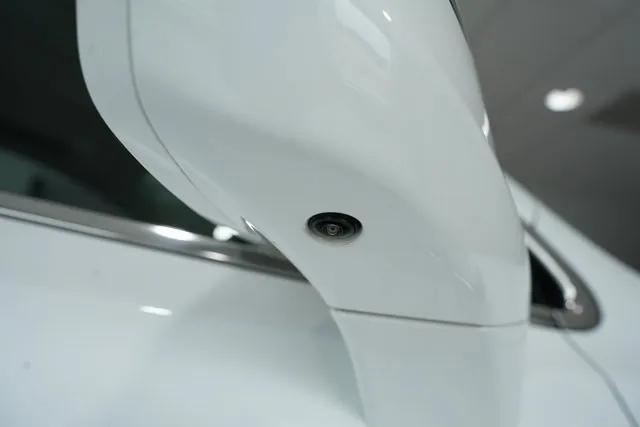 Photo of 2019 Summit White Buick Enclave