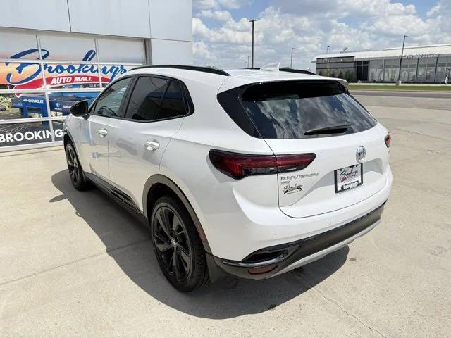 Photo of 2023 White Frost Tricoat Buick Envision