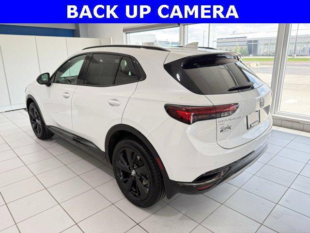 Photo of 2023 White Frost Tricoat Buick Envision