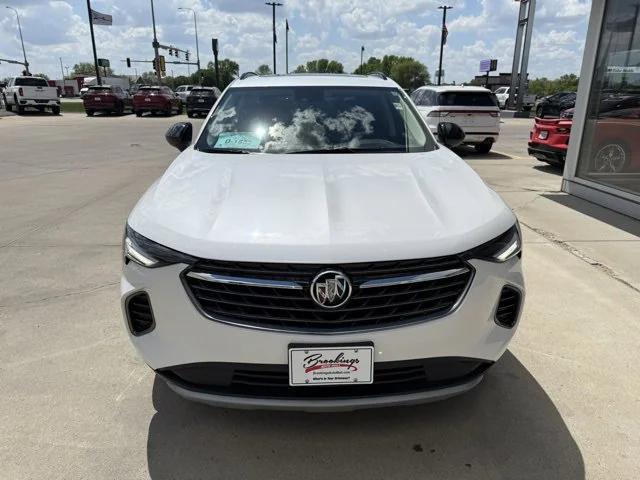 Photo of 2023 White Frost Tricoat Buick Envision