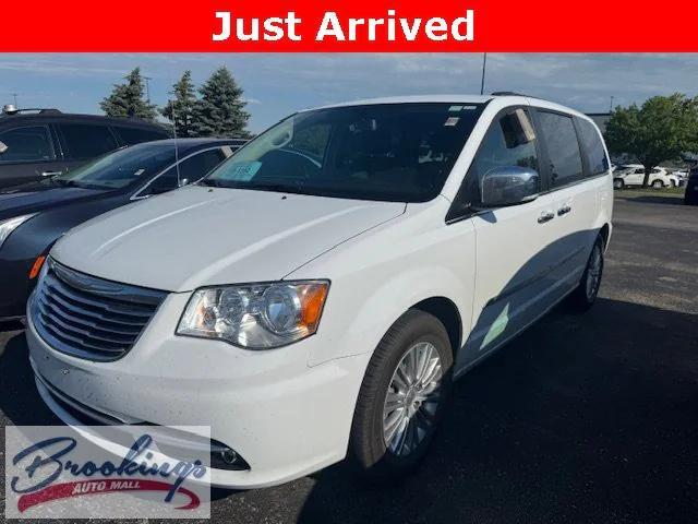 2015 Chrysler Town & Country