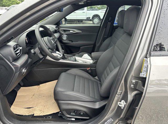 Photo of 2024 Gray Cray Dodge Hornet