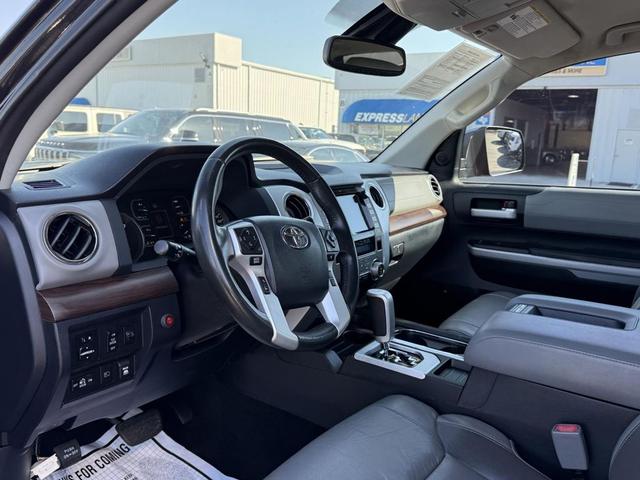 Photo of 2020 Midnight Black Metallic Toyota Tundra