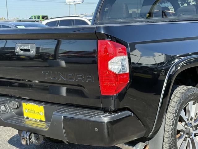Photo of 2020 Midnight Black Metallic Toyota Tundra