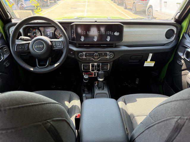 Photo of 2025 Mojito Clearcoat Jeep Wrangler