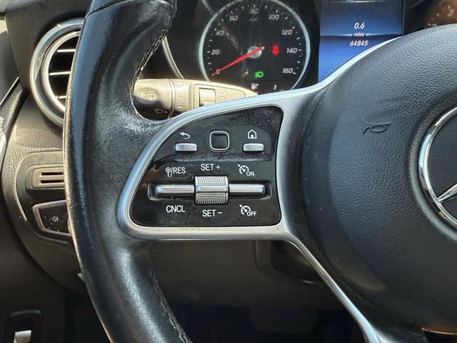 Photo of 2022 Black Mercedes-Benz GLC 300