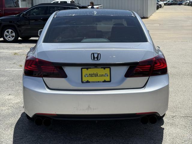 Photo of 2013 Alabaster Silver Metallic Honda Accord
