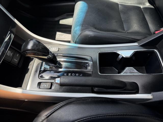 Photo of 2013 Alabaster Silver Metallic Honda Accord