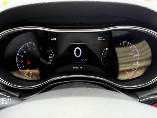 Photo of 2019 Granite Crystal Metallic Clearcoat Jeep Grand Cherokee