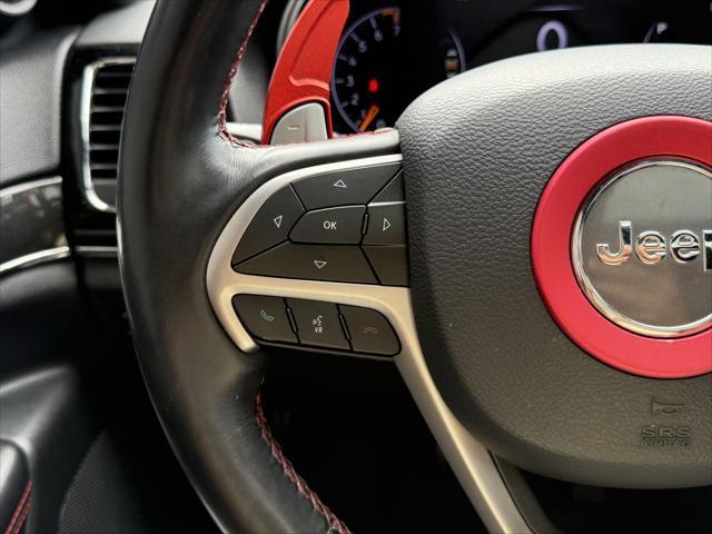Photo of 2019 Granite Crystal Metallic Clearcoat Jeep Grand Cherokee