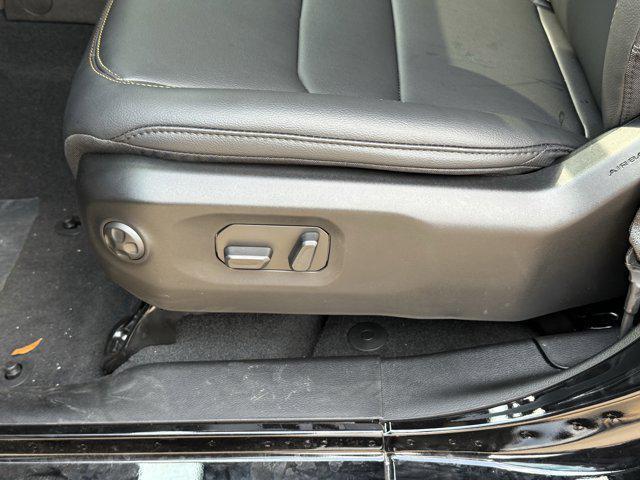 Photo of 2025 Black Clearcoat Jeep Wrangler