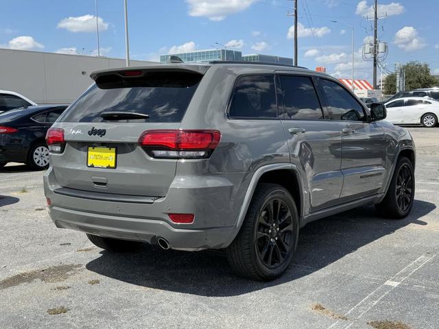 Photo of 2020 Sting-Gray Clearcoat Jeep Grand Cherokee