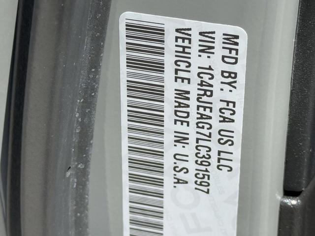 Photo of 2020 Sting-Gray Clearcoat Jeep Grand Cherokee