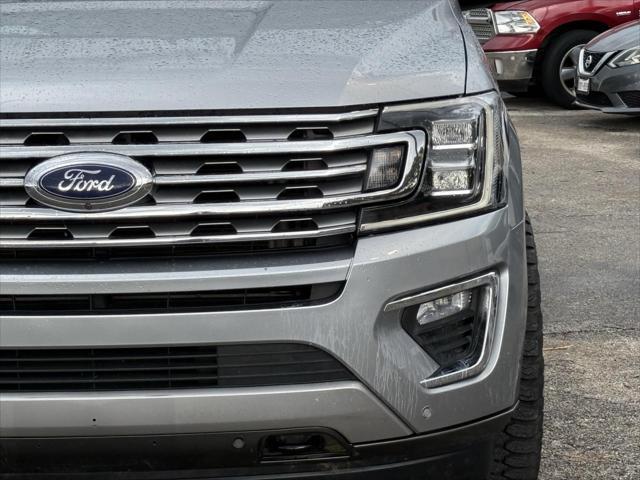 Photo of 2020 Iconic Silver Metallic Ford Expedition