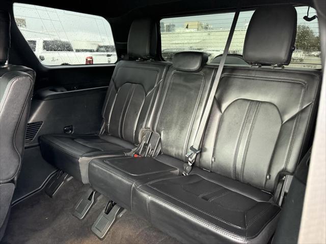Photo of 2020 Iconic Silver Metallic Ford Expedition