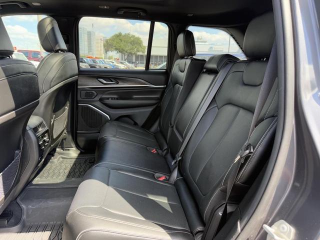 Photo of 2023 Baltic Gray Metallic Clearcoat Jeep Grand Cherokee