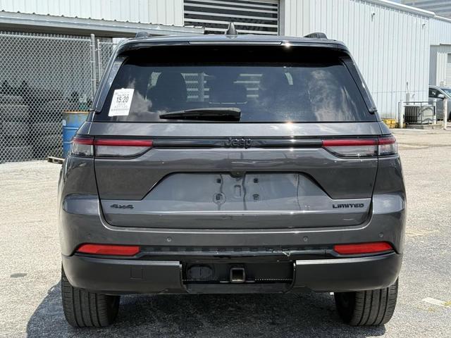 Photo of 2024 Baltic Gray Metallic Clearcoat Jeep Grand Cherokee