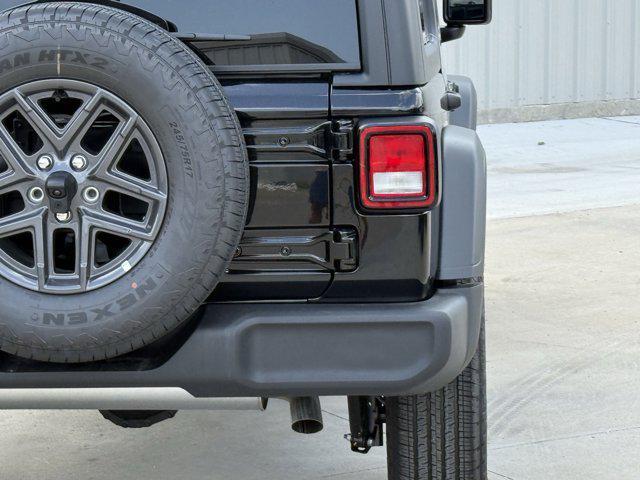 Photo of 2025 Black Clearcoat Jeep Wrangler
